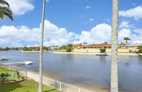 Mermaid Waters Villa | SALT AIR HOUSE a un paseo de la playa