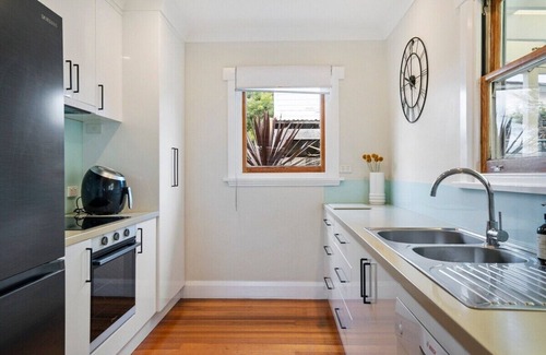 Lauderdale Casa | 'Salt and Sand" Beach House,10min to Airport