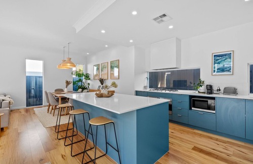 Scarborough Apartamento | Salt and Serenity – Short Walk to Beach