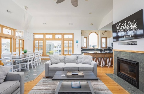 Buck Island Casa | Salt and Soul Cottage: Private Pool, Hot Tub, Community Pool, Close to Beach!