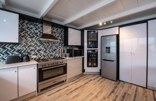 Bloubergstrand Apartamento | Salt Boutique Guesthouse King Room Near Pool