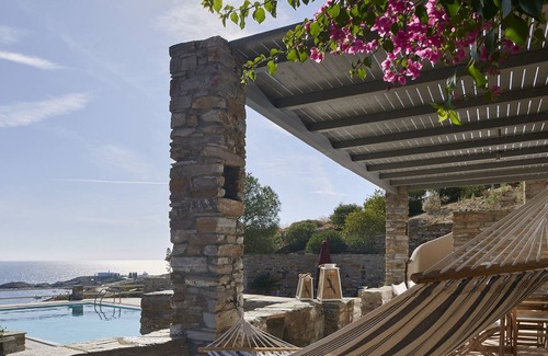 Koundouros Casa | Salt House - Alojamiento de lujo con piscina junto a la bahía de Koundouros