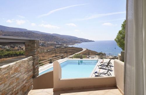 Koundouros Casa | Salt House - Alojamiento de lujo con piscina junto a la bahía de Koundouros