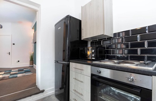 Gateshead Casa | Salt & Sage City Retreat for 7 in Gateshead
