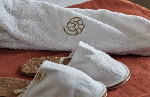 Naousa Hotel | Salt Suites Paros