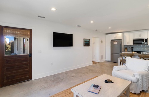 Port St. Joe Casa | "Salt Therapy" offers gulf views, 100 steps to beach, modern 2BD/2BA, single level!