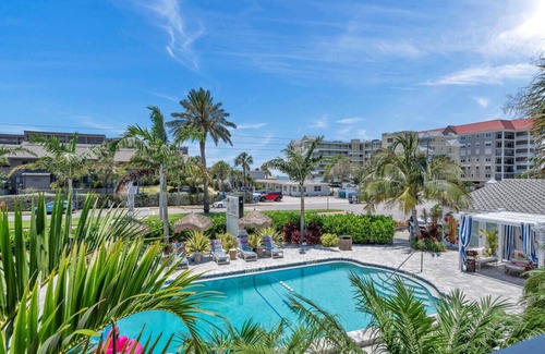 North Redington Beach Apartamento | Salt Water Suites - #8 Postcard