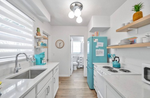 North Redington Beach Apartamento | Salt Water Suites - #8 Postcard