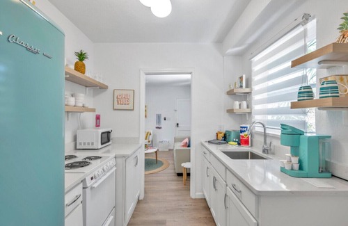 North Redington Beach Apartamento | Salt Water Suites - #8 Postcard