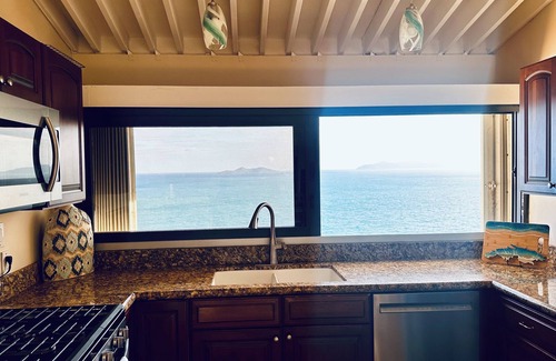 Estate Lovenlund Condominio | Sea of Light! A soft breeze, a slow morning, a view you’ll never forget.
