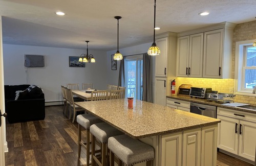 Stroudsburg Casa | Salt Water Pool-7 Person Hot tub- Open Concept 4Bd-2ba Home-Game Rm & 2 Firepits