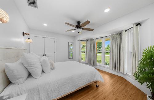 Panama City Casa | Salt Water POOL, GAME room, KING BED &PET friendly