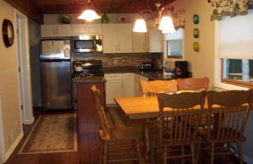 Thompsonville Casa | Saltbox