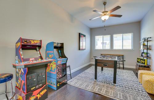 Estrella Mountain Ranch Casa | Saltwater Pool and Swim-Up Bar Goodyear Oasis!