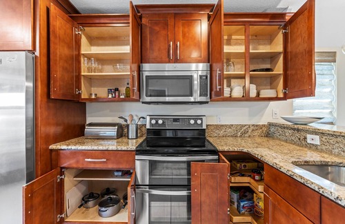 Isle of Palms Casa | Turquoise Oasis I Family & Dog Friendly I Saltwater Pool I Firepits