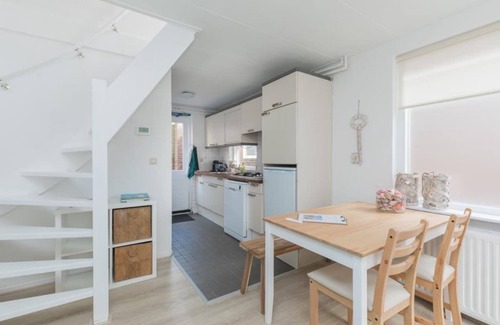 Noordwijk Cabaña | Salty Beach House near Beach and city centre