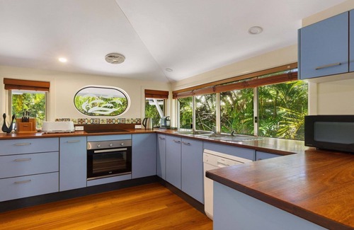 New Brighton Casa | SALTY SEASIDE, TOP NOTCH