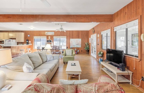 Grayton Beach Casa | Hermanas saladas: especiales de vacaciones, se admiten perros, 2 bicicletas, grandes porches