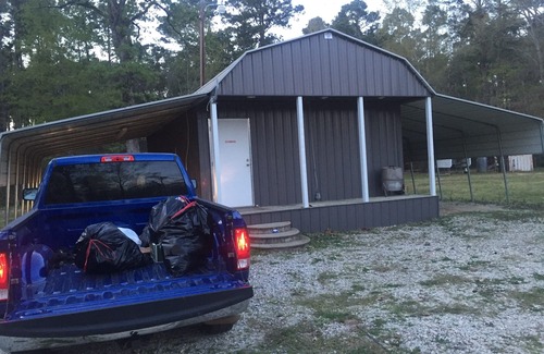 Zavalla Cabina | Cabaña Sam Rayburn Fishermens GetAway