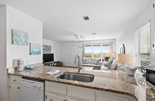 Grayton Beach Casa | Sam's Place West - Gulf Views in Grayton Beach - Walk to Redbar