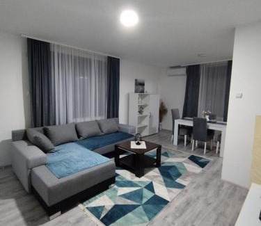 Nis Apartamento | SAMI APARTMAN