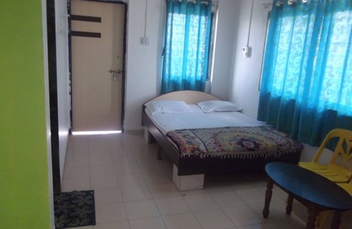 Pune Cabina | Samruddhi and Shree Inn Lodge