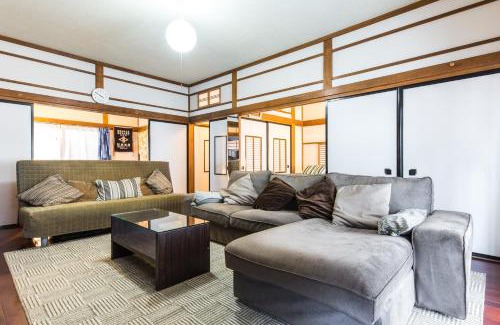Nakano Casa | Samurai House - Large Family House, West Shinjuku