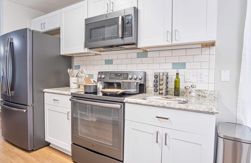 San Antonio Casa | San Antonio Gem! Heated Pool, Games, Gym & Cozy Comforts