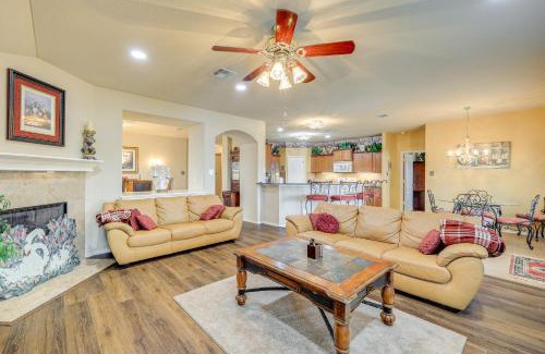Wetmore Casa | San Antonio Home - Outdoor Oasis and Greenbelt Views