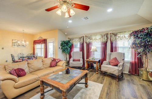 Wetmore Casa | San Antonio Home - Outdoor Oasis and Greenbelt Views