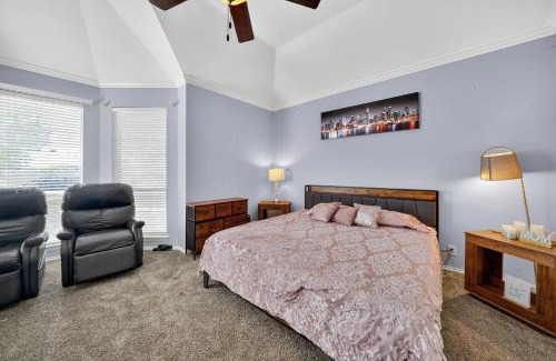 Stone Oak Casa | San Antonio Oasis Hot Tub & Pool Access home