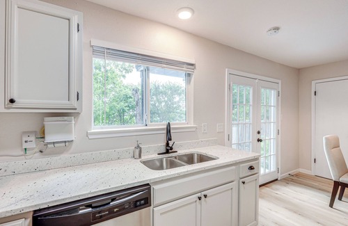 Wetmore Casa | San Antonio Vacation Rental: 11 Mi to River Walk!