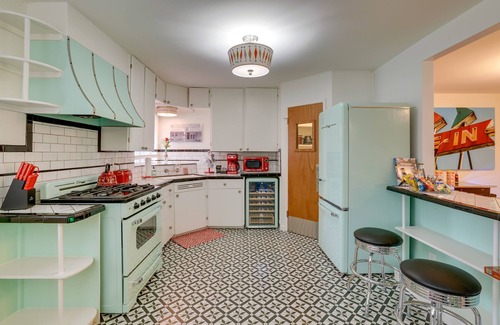 Alamo Heights Casa | San Antonio Vacation Rental ~ 7 Mi to River Walk!