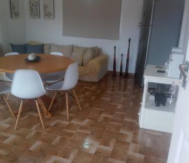 Reyes Apartamento | San Cayetano