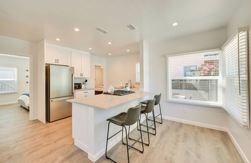Roseville - Fleet Ridge Cabaña | San Diego Cottage w/ Private Patio: 2 Mi to Beach!