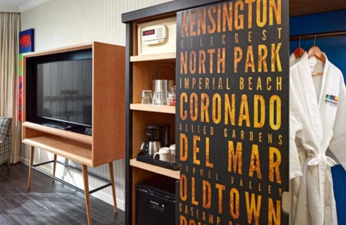 Civic Core Casa | San Diego Dream! Four Comfortable Units, Close to Downtown