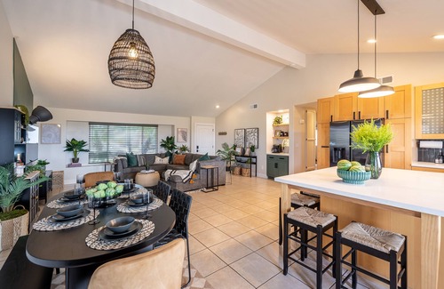 Ocean View Hills Casa | San Diego * Jacuzzi * Backyard Paradise