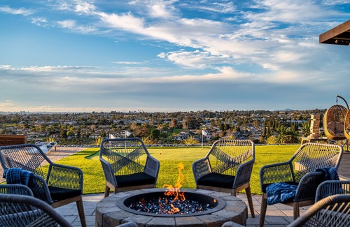 Ocean View Hills Casa | San Diego * Jacuzzi * Backyard Paradise