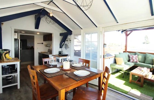 Stockton Casa | San Diego Urban Oasis. Spacious & best location.
