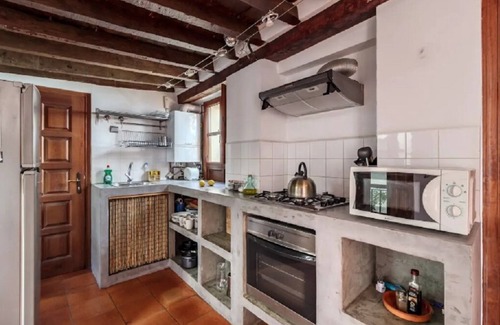 Albaicin Apartamento | San José apt 1B con terraza - Edificio protegido en el Albaicin, muy céntrico