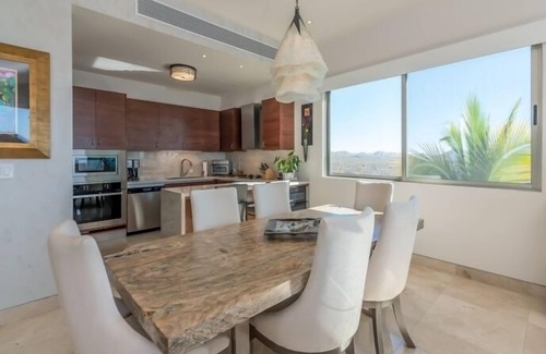 Cabo San Lucas Casa | Casa Ballena 3bd/3ba Condo In Heart Cabo Corridor
