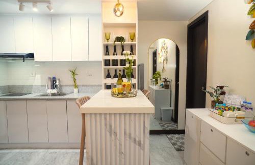 Pio del Pilar Apartamento | San Lorenzo Place Mall & Residences Tower 3 by Magallanes MRT station Makati