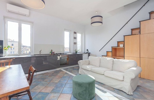 Prenestino-Labicano Apartamento | San Lorenzo SkyRail Loft - by OpenRoma