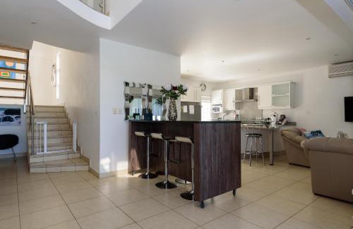 Sheffield Beach Casa | San Maarten 12