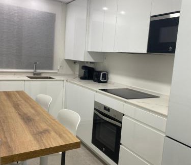Leon Apartamento | San Mames Leon con Garaje incluido para coche mediano