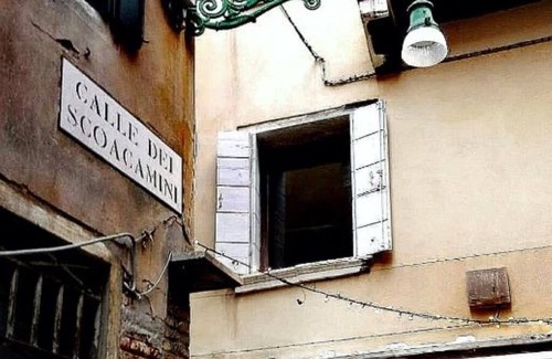 Dorsoduro Apartamento | San Marco Venice Apartment