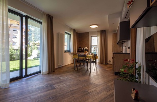Pont-Saint-Martin Apartamento | Apartamento de tres habitaciones con jardín.