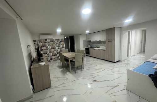 Quartieri Spagnoli Apartamento | San Matteo House Accogliente Appartamento, Situato nel Centro Storico