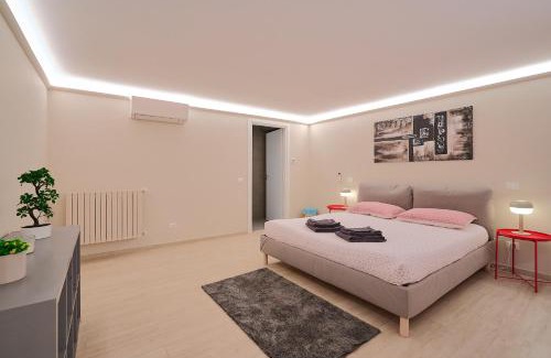 Garegnano Casa | San Siro Ippodromo - Rho Fiera Elegant Two-story Loft
