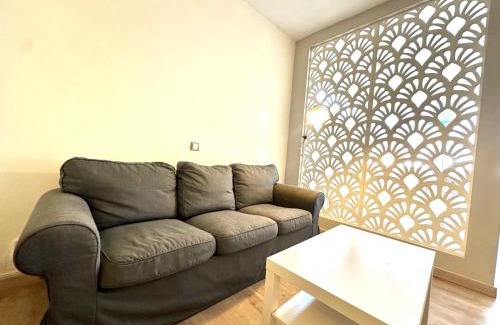 Torremolinos City Centre Apartamento | SAN3 - Reformado, Centro a 50 metros, Wifi, Torremolinos